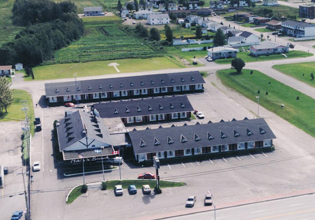 Motel à la Brunante Sainte Anne-des-Chênes Exterior foto
